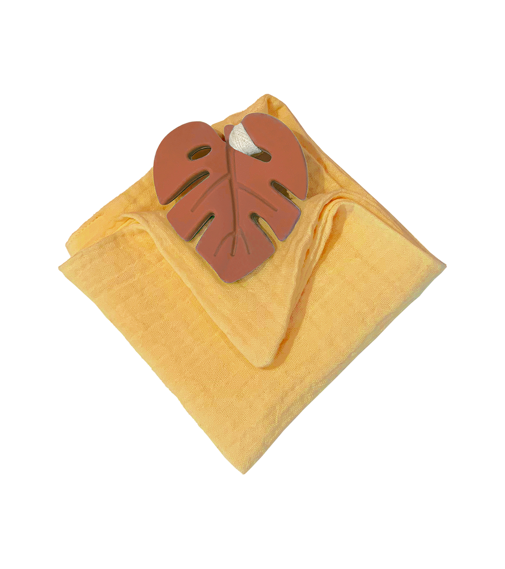 Anneau de dentition feuille terracotta et lange moutarde