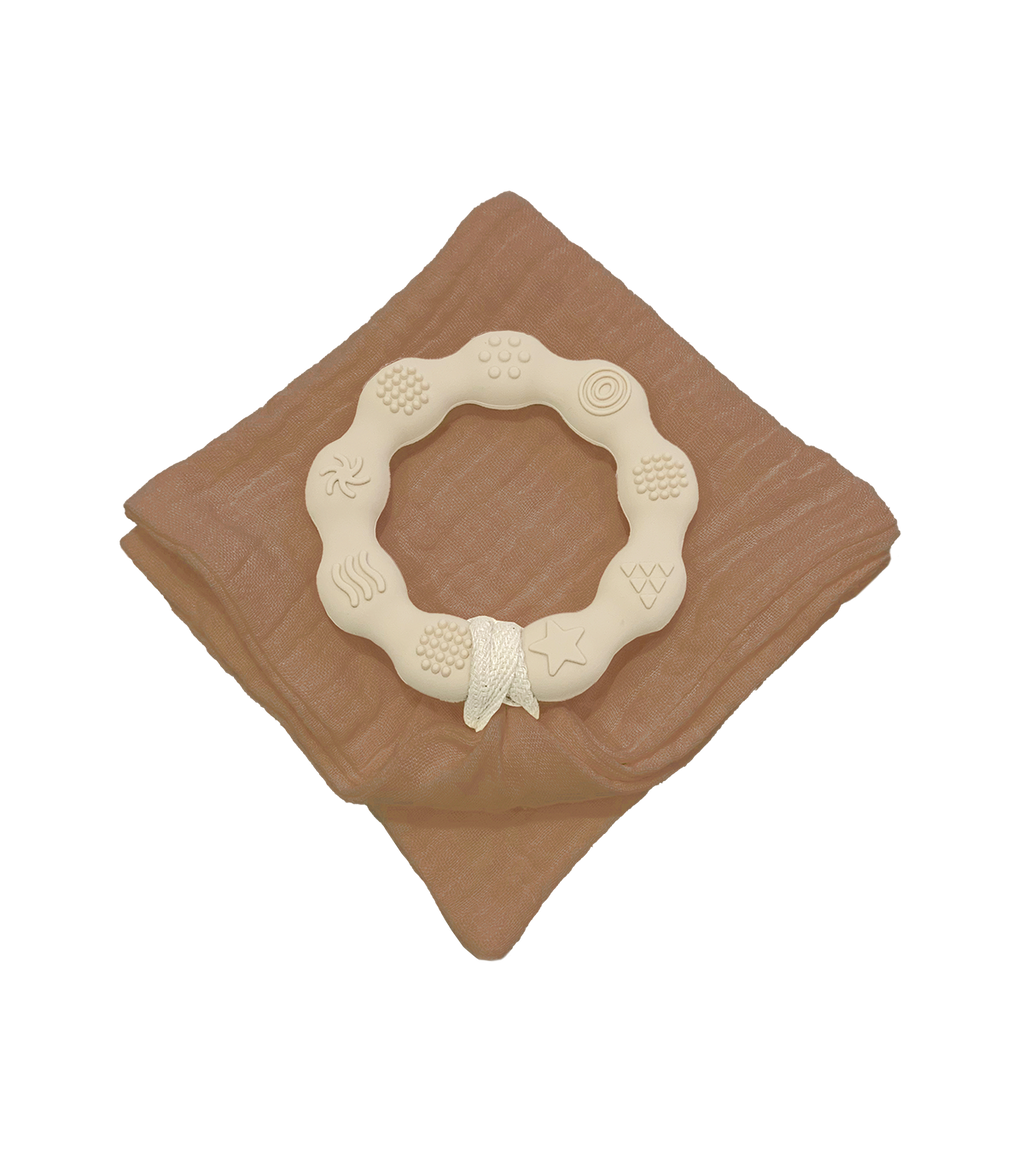 Anneau de dentition beige et lange marron